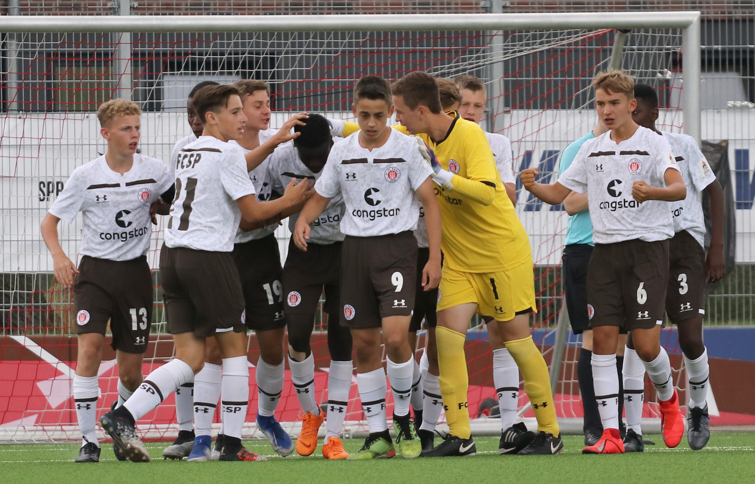 Bock auf das Derby! Die U15 empfängt am Brummerskamp die "Rothosen"